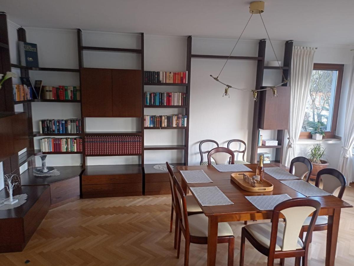Adenauer Cottage 外观 照片